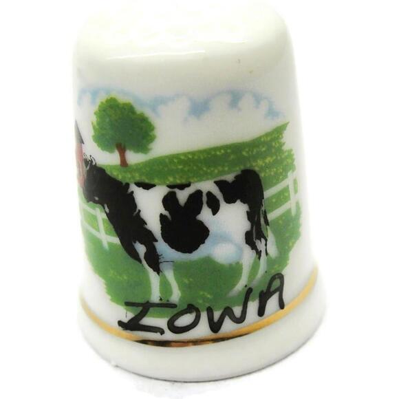 Vintage Iowa Dairy Milk Cow Porcelain Thimble Gold Trimmed Band Black & White - Picture 2 of 7